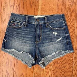 Holister size 1 w25 shorts